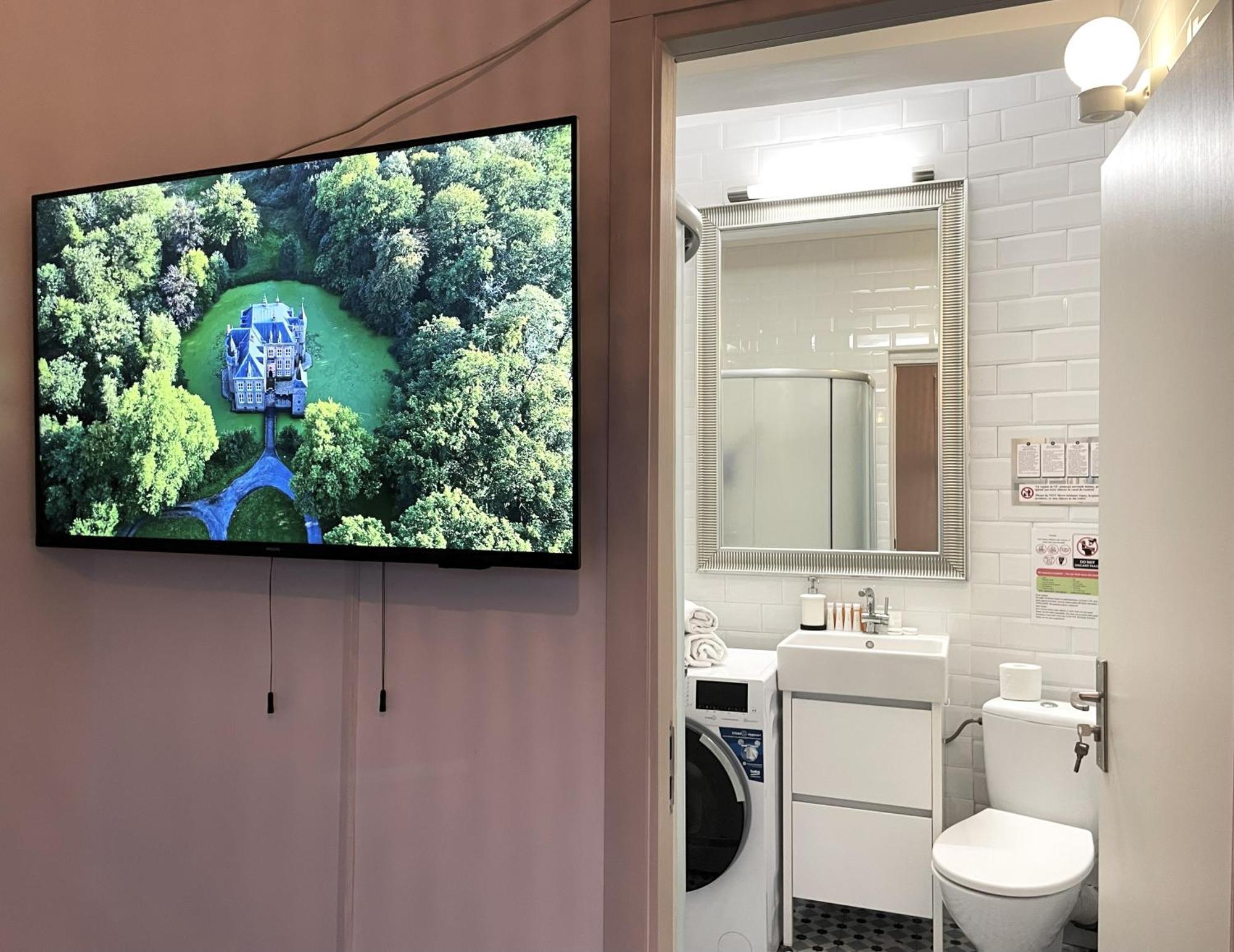 Rooftop Studio In The Heart Of Bucharest W Netflix Εξωτερικό φωτογραφία